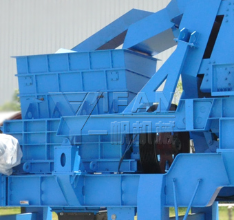 移動齒輥破碎機構造